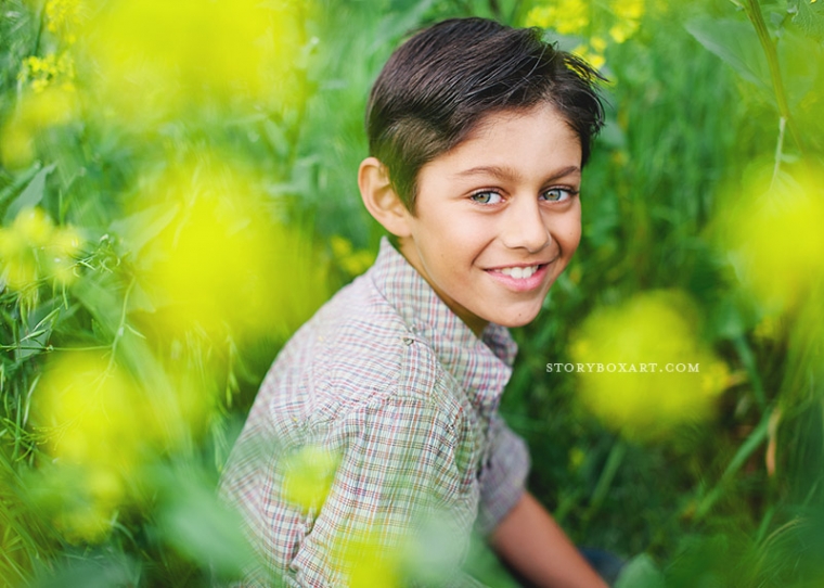 spring kids photo outdoors